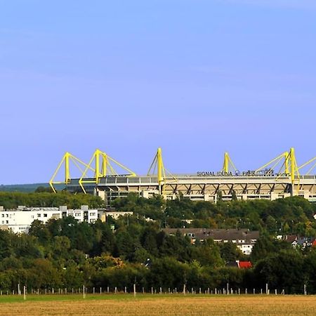 Schoene Grosse Wohnung 2 Schlafzimmer Bis 6 Pax Naehe Stadion Signal Iduna Dortmund Exterior photo