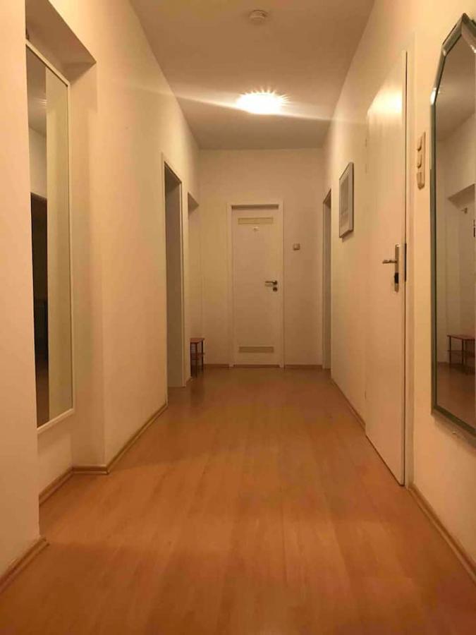 Schoene Grosse Wohnung 2 Schlafzimmer Bis 6 Pax Naehe Stadion Signal Iduna Dortmund Exterior photo